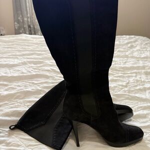 Yves Saint Laurent Black Heeled Boots